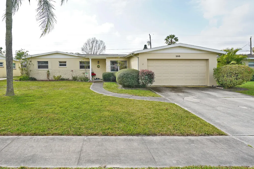 285 Melbourne Avenue Merritt Island FL 32953