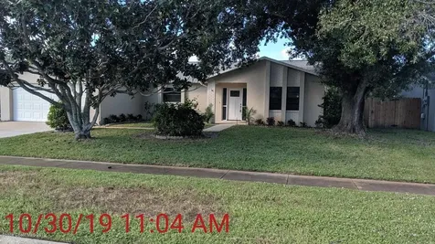 239 Cinnamon Lake Circle Melbourne FL 32901