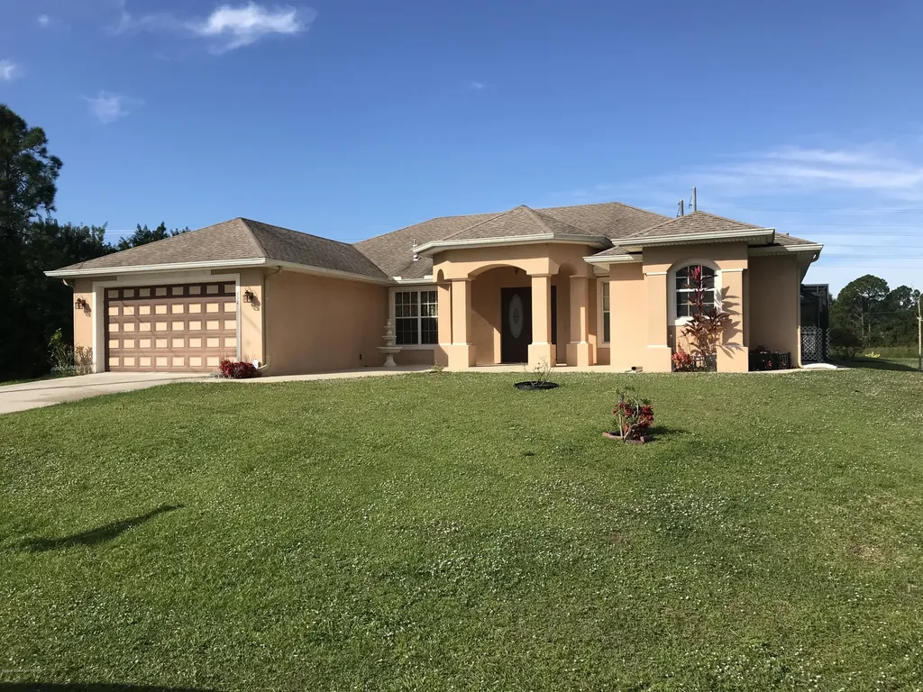 292 Hoffer Avenue NW Palm Bay FL 32907