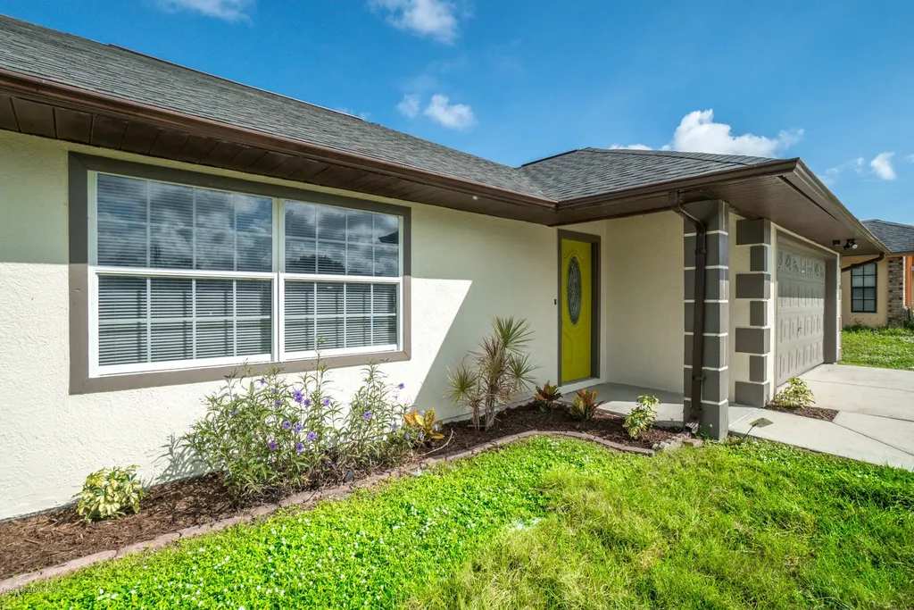 2131 Granville Street NE Palm Bay FL 32907