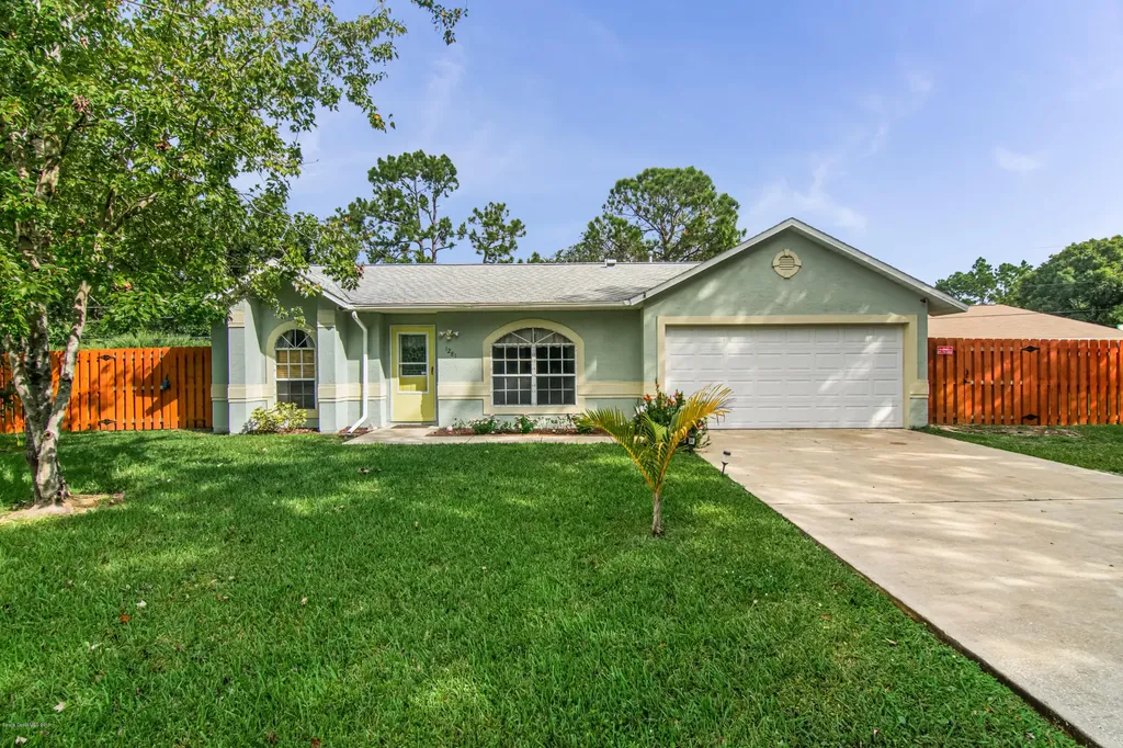 1281 Doe Court SE Palm Bay FL 32909
