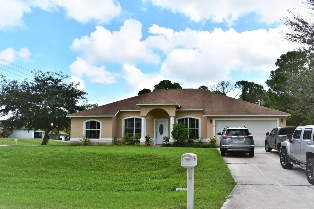 301 Algiers Avenue SE Palm Bay FL 32909