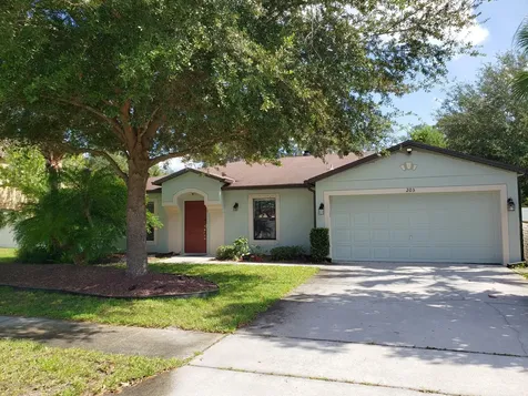 203 Reading Avenue Titusville FL 32796