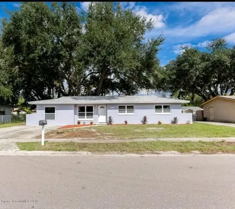 1090 Pine Valley Lane Titusville FL 32780