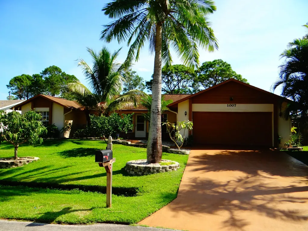 1007 Sheridan Avenue NW Palm Bay FL 32907