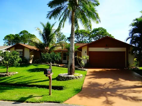 1007 Sheridan Avenue NW Palm Bay FL 32907