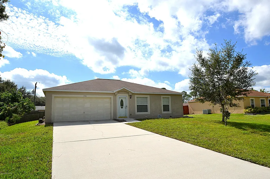 1550 Newport Street SE Palm Bay FL 32909