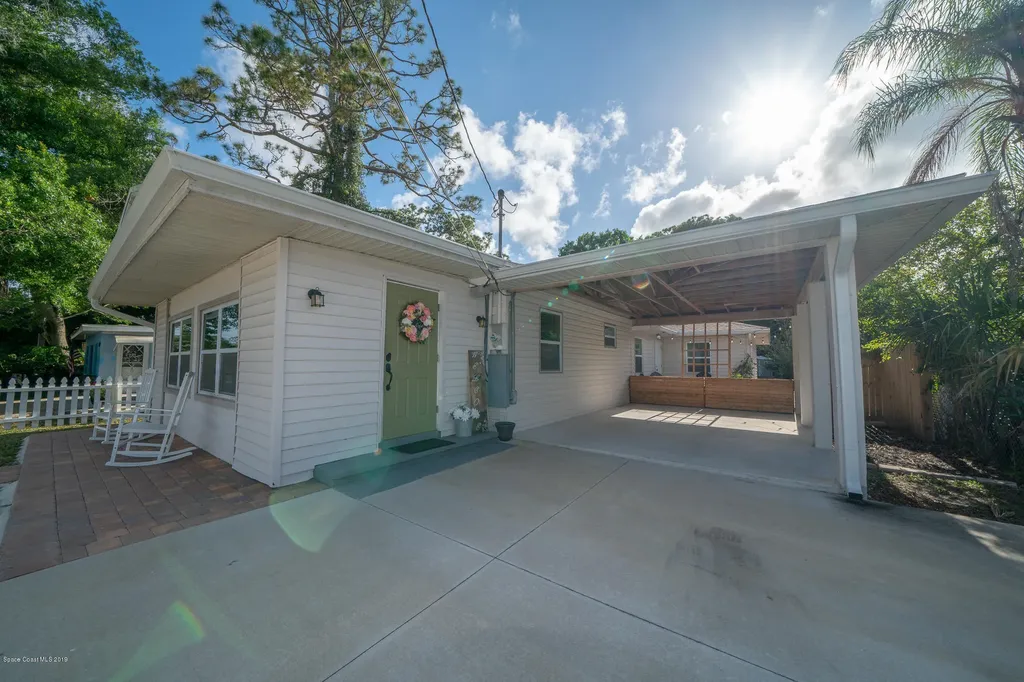 2230 Wood Street Melbourne FL 32904