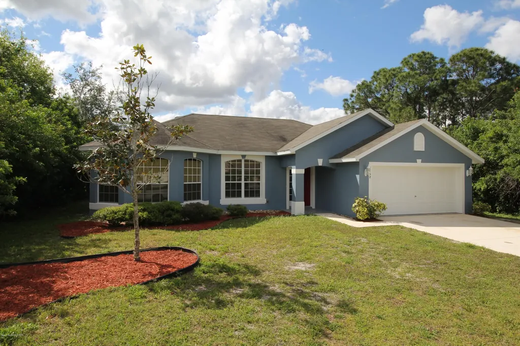 1158 Moon Street SE Palm Bay FL 32909
