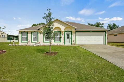 559 Nackman Road NW Palm Bay FL 32907