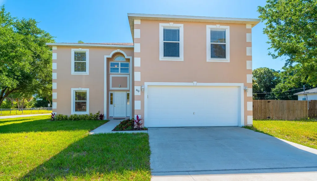 499 Borraclough Avenue NW Palm Bay FL 32907