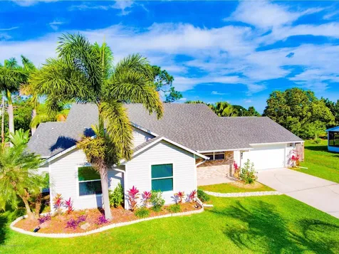 449 Gilbert Drive NE Palm Bay FL 32907