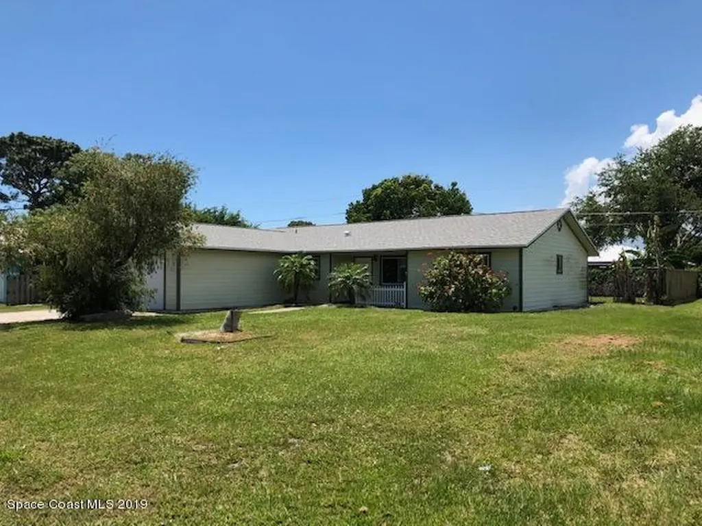 1760 Ardmore Street NE Palm Bay FL 32907