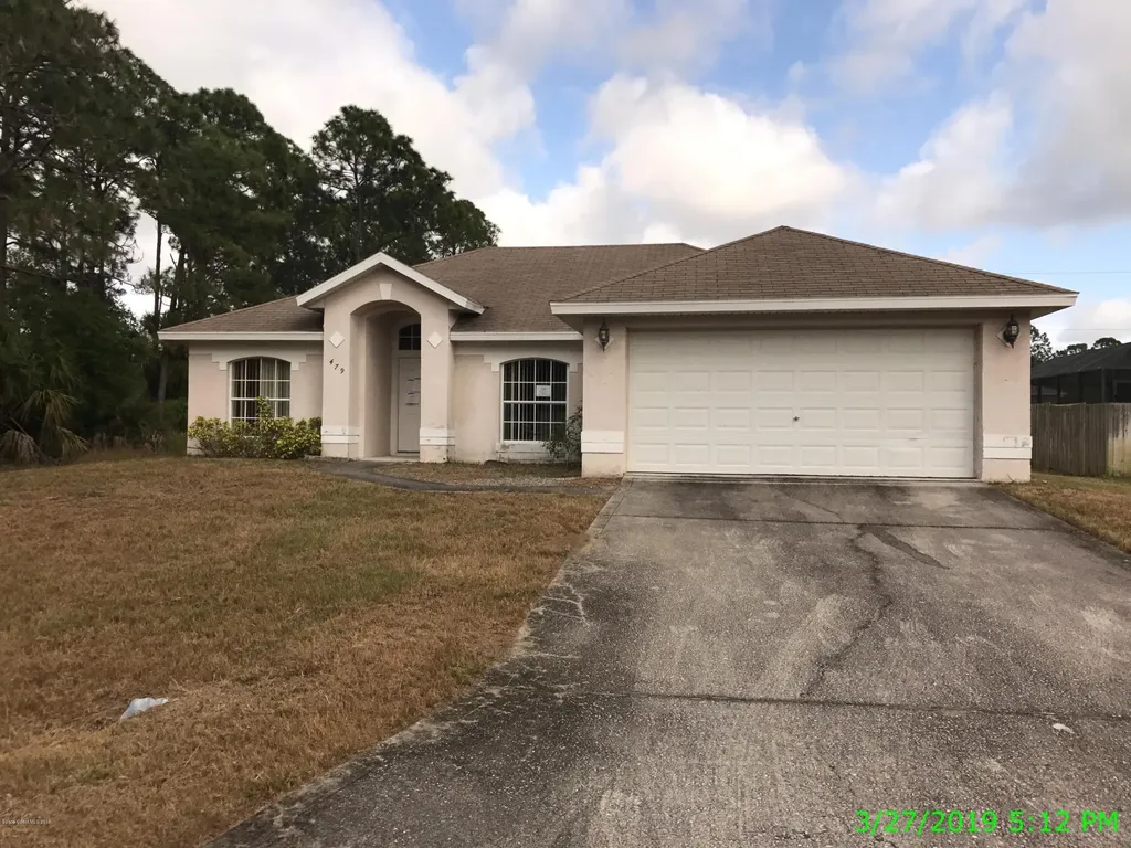 479 Tropicaire Avenue SW Palm Bay FL 32908