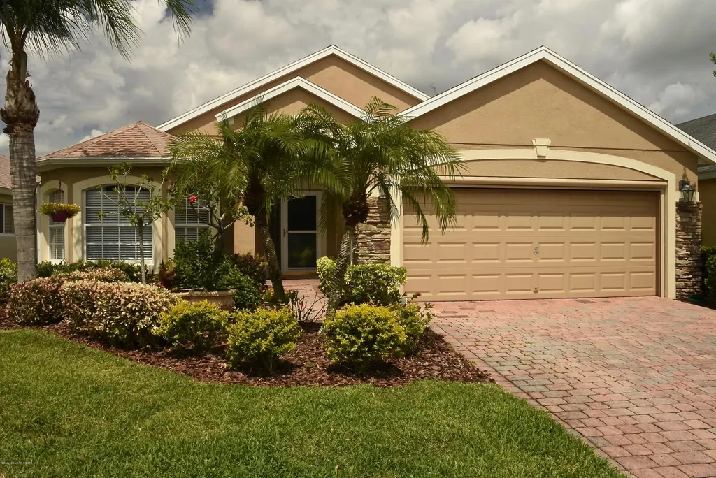 7246 Mendell Way Melbourne FL 32940