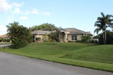 533 Acacia Avenue Sebastian FL 32958