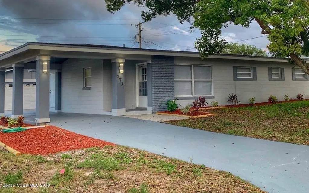 2707 Pine Ridge Drive Titusville FL 32780