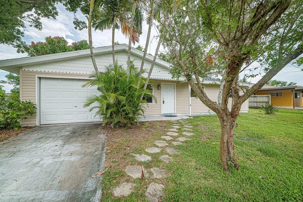 1023 Jersey Lane NE Palm Bay FL 32905