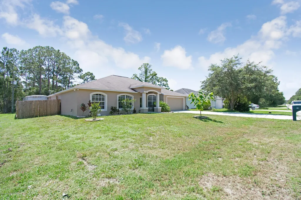 519 Consolata Avenue NW Palm Bay FL 32907