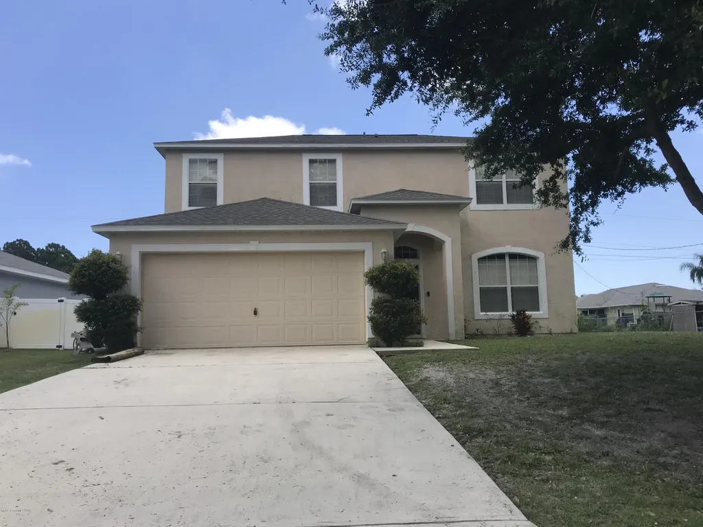 1317 Roundhill Avenue NW Palm Bay FL 32907