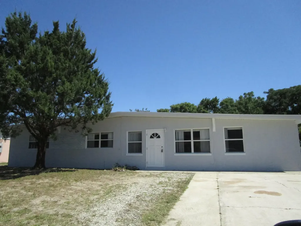 2765 Gregary Avenue Titusville FL 32796
