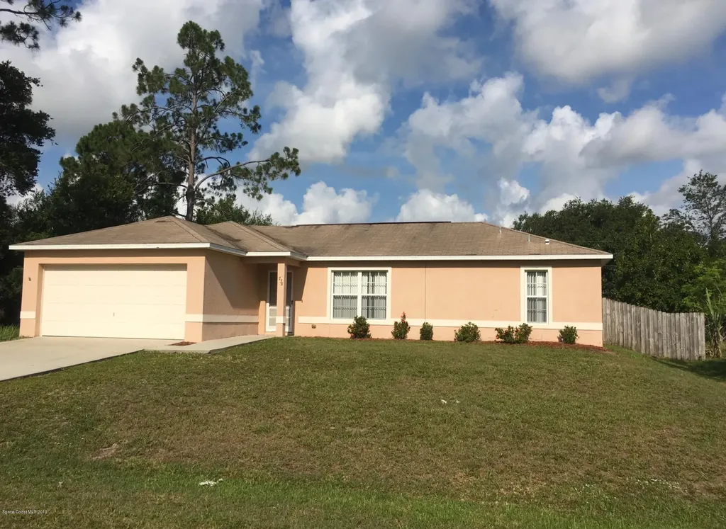738 Bautzen Avenue NW Palm Bay FL 32907