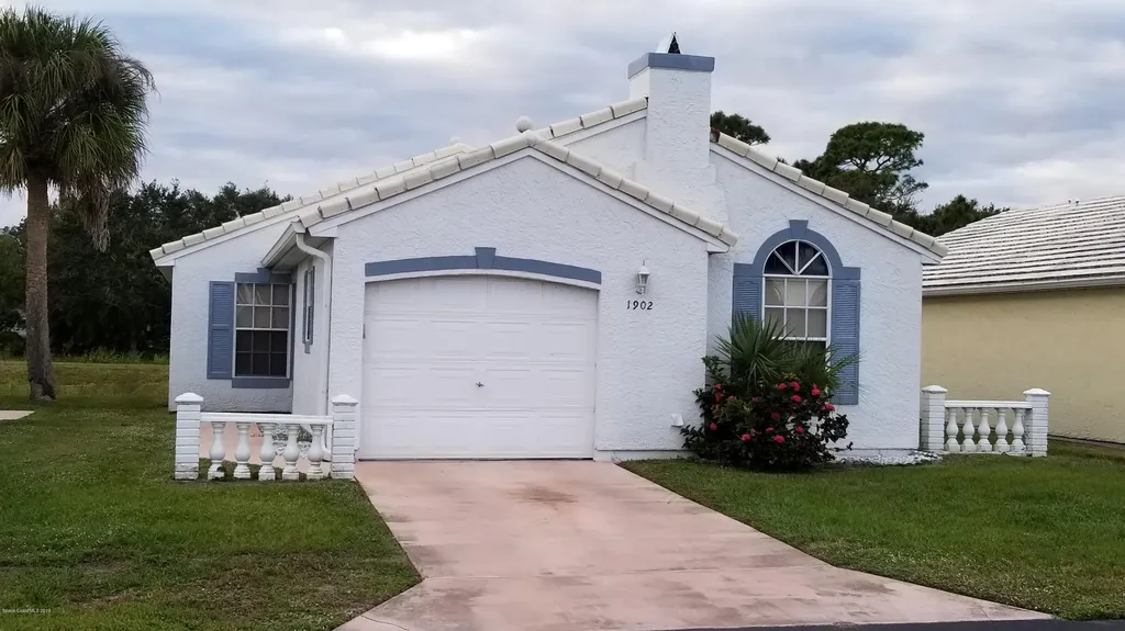 1902 Tallowood Court NE Palm Bay FL 32905