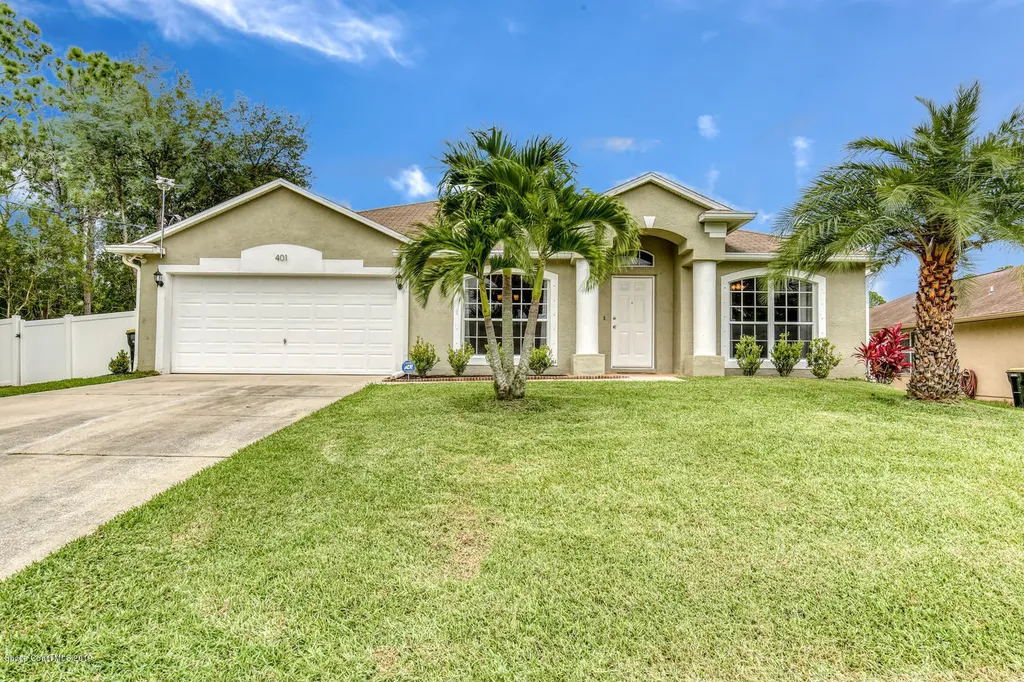 401 Lisa Road NE Palm Bay FL 32907