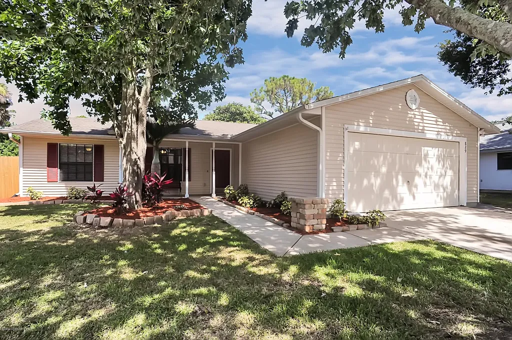 829 Hanau Avenue NW Palm Bay FL 32907