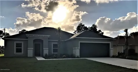 490 Kodiac Avenue SE Palm Bay FL 32909