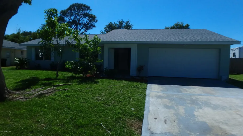 162 Goldcoast Road NE Palm Bay FL 32907