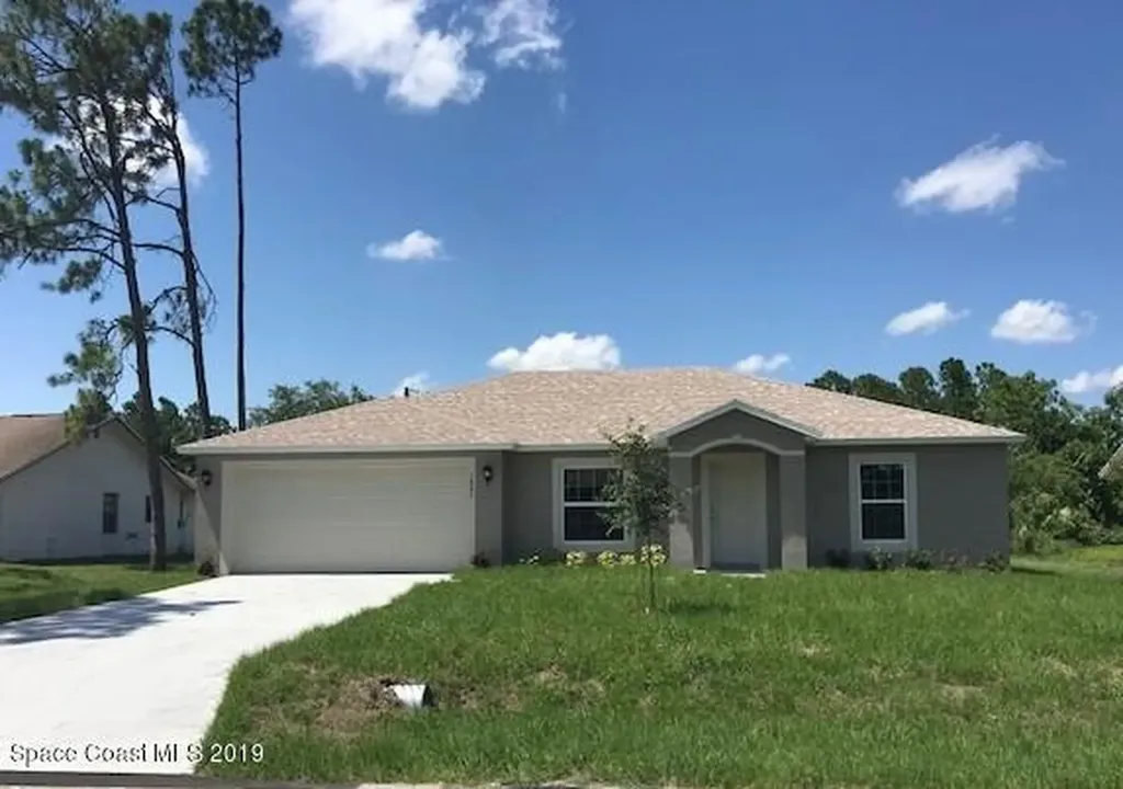 1881 Cyclone Street NW Palm Bay FL 32907