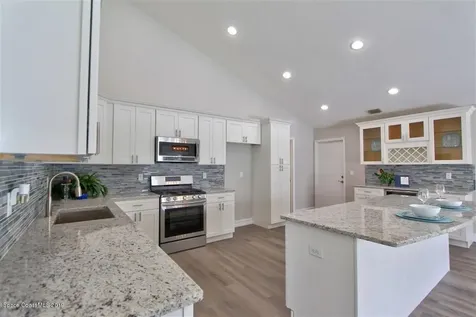 2090 Lionel Drive Melbourne FL 32940