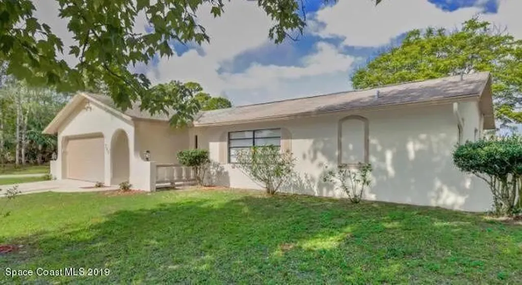 706 Agena Avenue NW Palm Bay FL 32907
