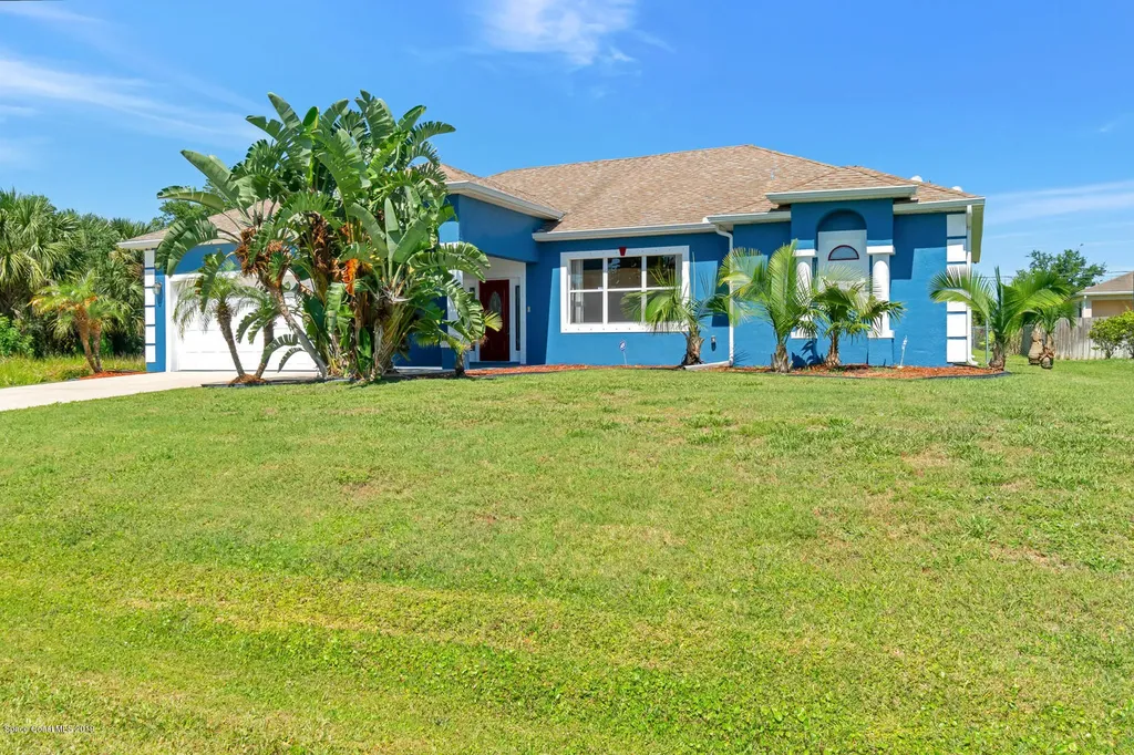 1627 Amador Avenue NW Palm Bay FL 32907