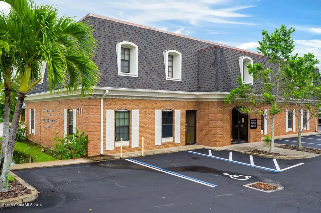 211 E New Haven Avenue Melbourne FL 32901