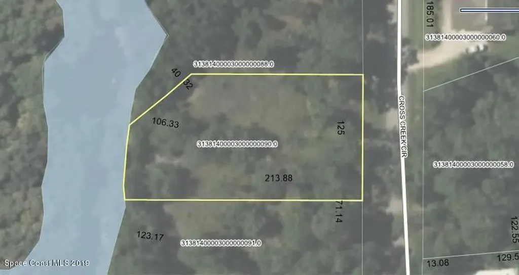 562 Cross Creek Circle Sebastian FL 32958