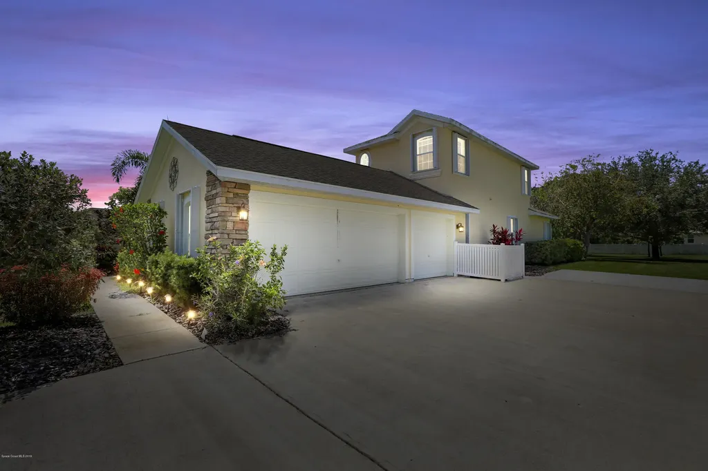 961 Easterwood Court SE Palm Bay FL 32909