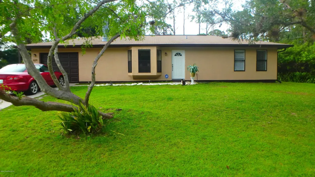 639 White Cloud Street SW Palm Bay FL 32908