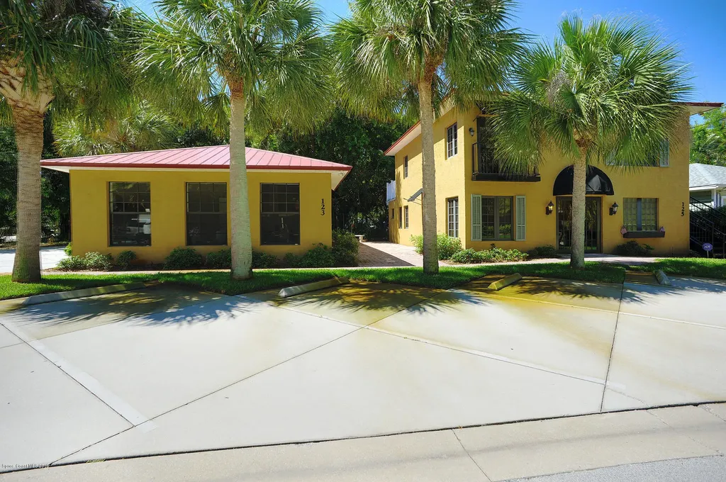 125 Tangerine Avenue Merritt Island FL 32953