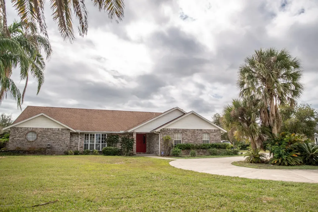 1839 Plantation Circle SE Palm Bay FL 32909