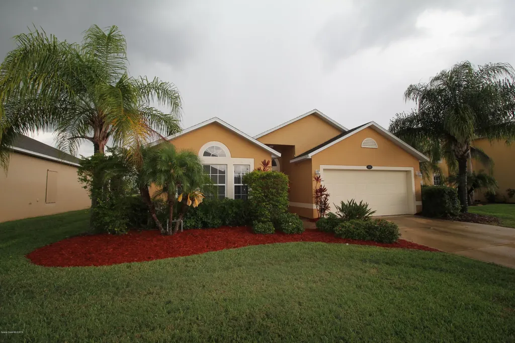 1945 Snapdragon Drive NW Palm Bay FL 32907