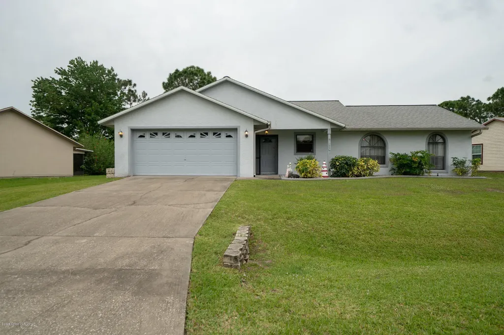 193 Awin Circle SE Palm Bay FL 32909