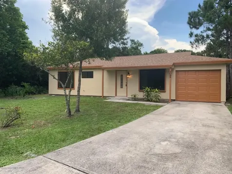 1095 Saint Johns Street SE Palm Bay FL 32909