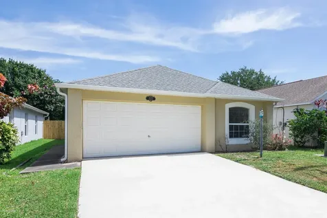 2832 Maderia Circle Melbourne FL 32935