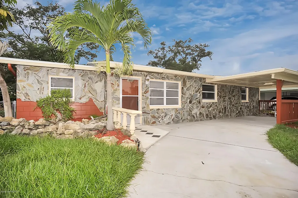1860 Oakwood Drive Melbourne FL 32935