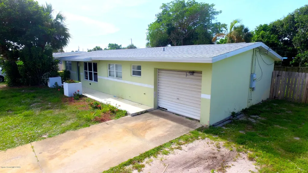 210 Ponkapoag Way Indian Harbour Beach FL 32937