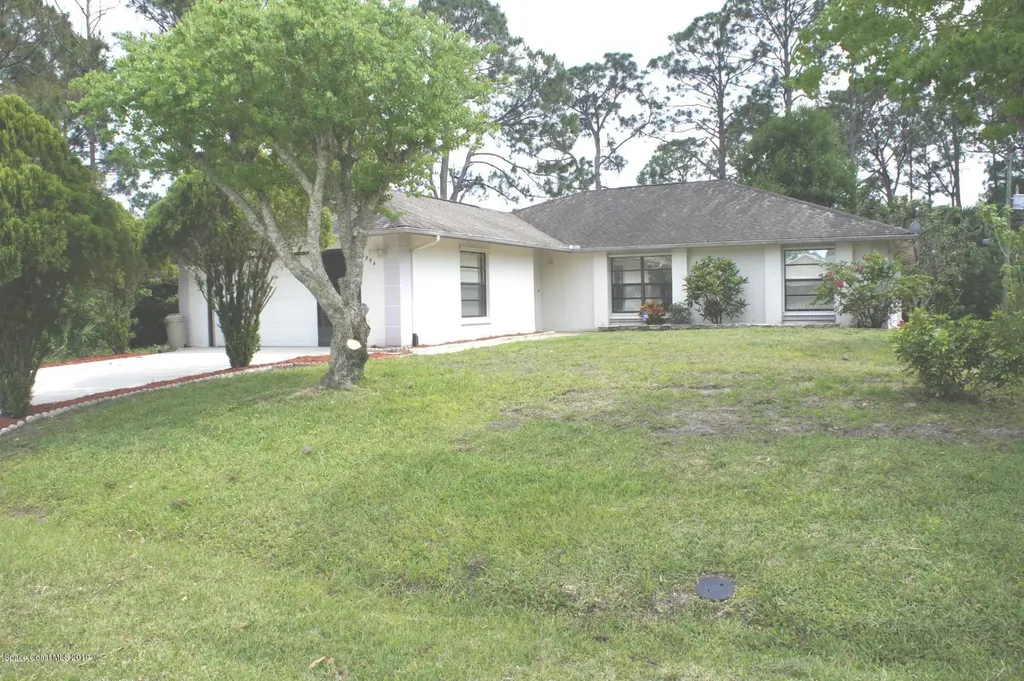 1854 Parrsboro Street NW Palm Bay FL 32907
