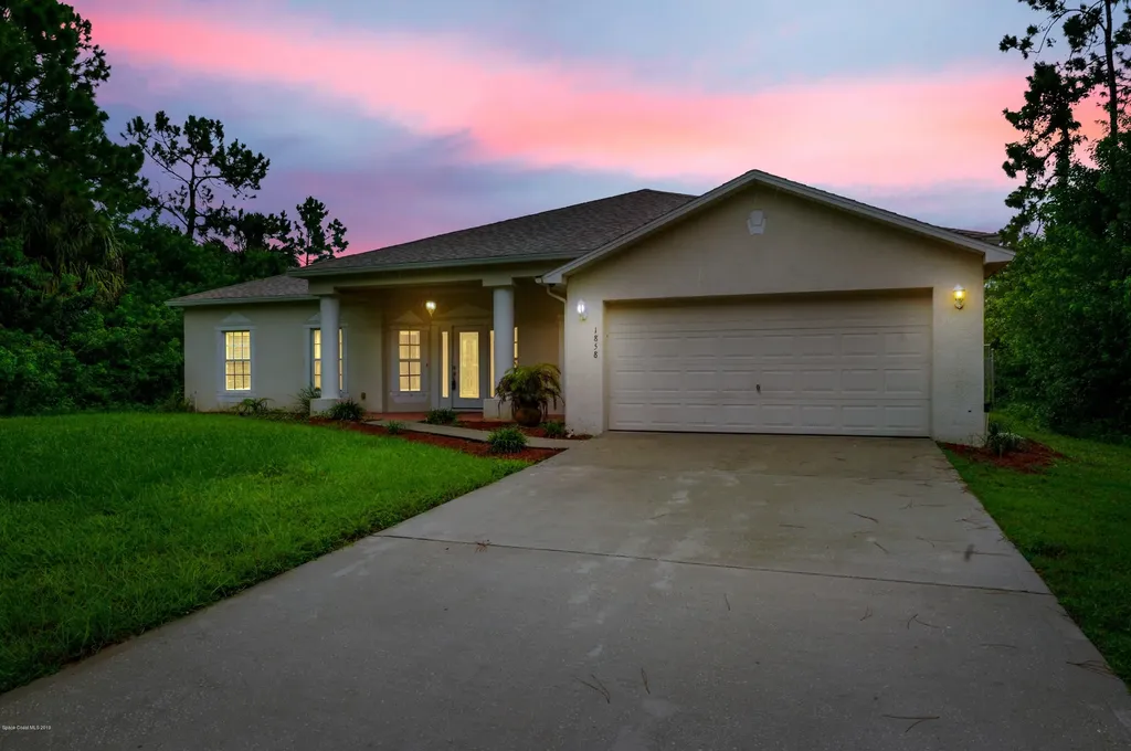 1858 Ashcroft Street NW Palm Bay FL 32907