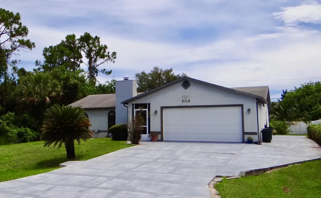 1301 Buffing Circle SE Palm Bay FL 32909